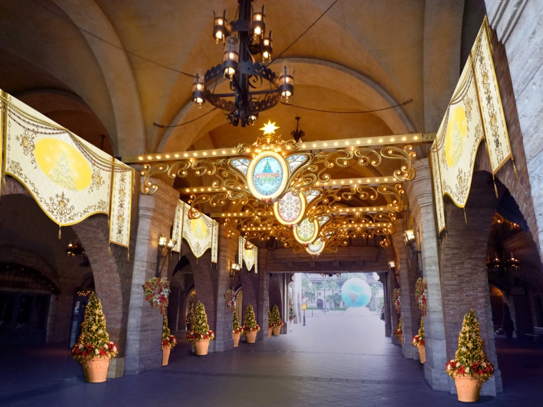 ミラコスタ通りのデコレーション ※イメージ （C）Disney