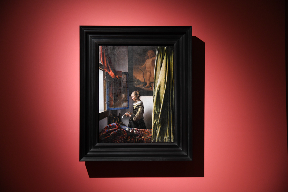 ヨハネス・フェルメール《窓辺で手紙を読む女》（修復後）1657-59年頃 ドレスデン国立古典絵画館蔵