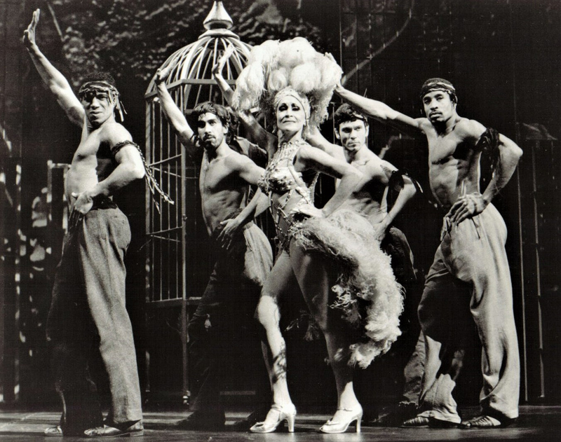 二度目のトニー賞受賞となった、『蜘蛛女のキス』（1993年）の一場面  Martha Swope ⒸBilly Rose Theatre Division, New York Public Library for the Performing Arts