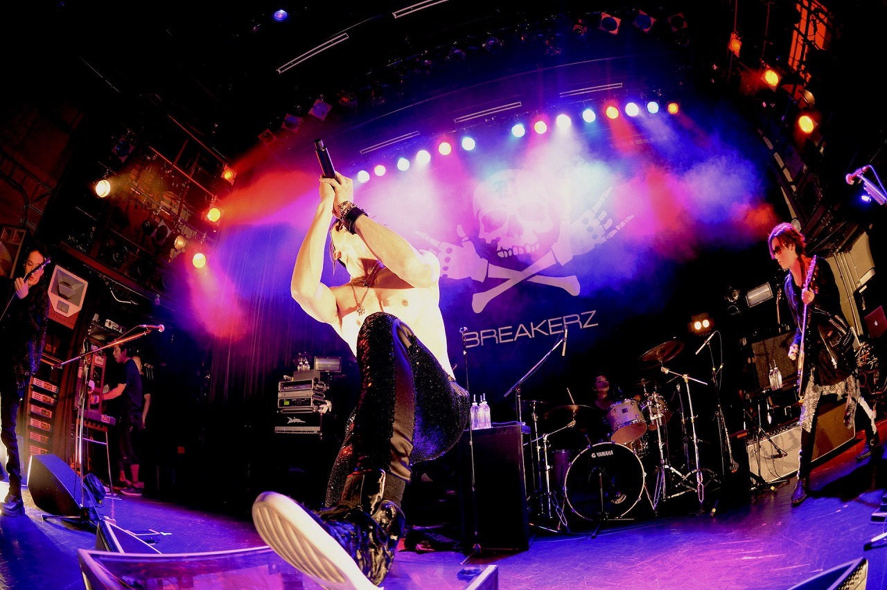 BREAKERZ 撮影＝達川範一（Being）