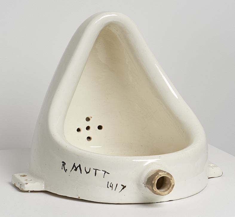 マルセル・デュシャン 《泉》 1917/1950年 Philadelphia Museum of Art. 125th Anniversary Acquisition. Gift (by exchange) of Mrs. Herbert Cameron Morris, 1998 (C) Association Marcel Duchamp / ADAGP, Paris &amp; JASPAR, Tokyo, 2018 G1311