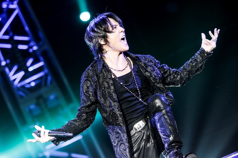 氷室京介 35年のライヴ活動の集大成 東京ドーム最終公演で35曲を熱唱 今日が一番最高 Spice エンタメ特化型情報メディア スパイス