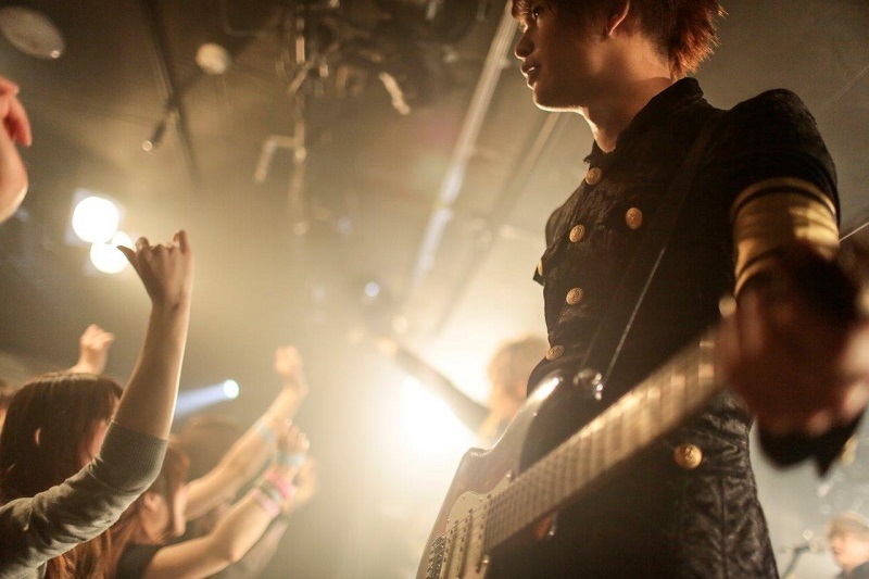 CLØWD 冬真(G) 2017.2.5 新宿Zirco Tokyo 撮影＝西槇太一
