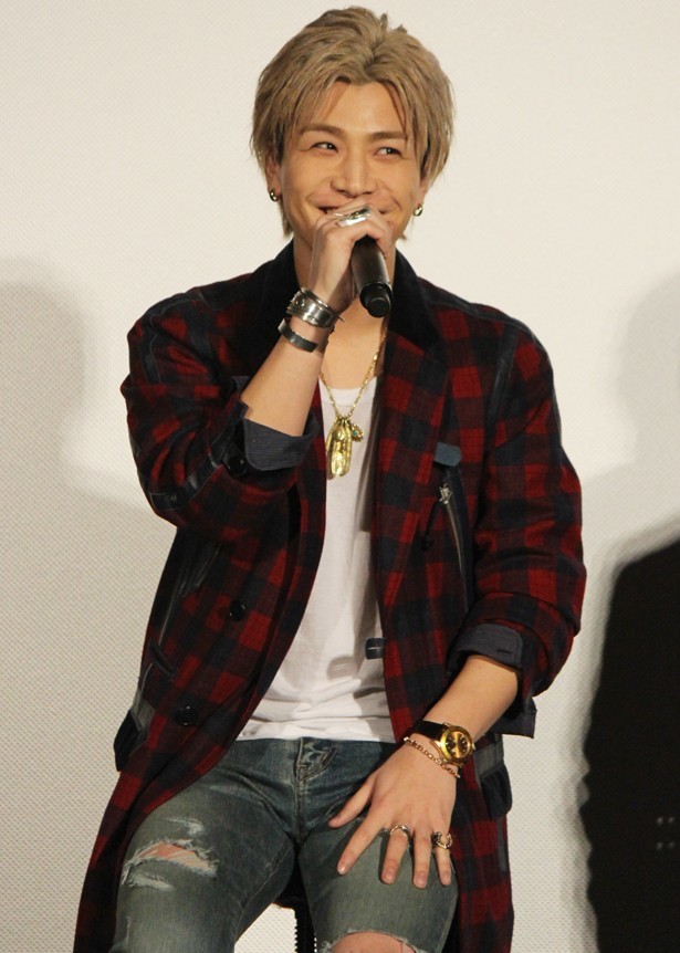 岩田剛典、お尻を絶賛され照れ笑い!? 『ウェディング・ハイ