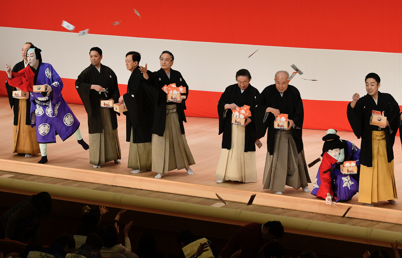 平成最後の 節分祭 歌舞伎座で尾上菊五郎ら二月大歌舞伎出演者が豆まき Spice エンタメ特化型情報メディア スパイス