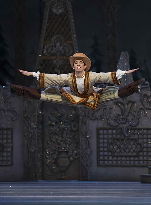 Taisuke Nakao in The Nutcracker  © ROH 2022. Photographed by Asya Verzhbinsky