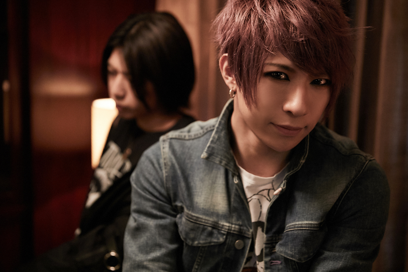 SHIN×歌広場 淳（ゴールデンボンバー） 撮影＝岩間辰徳