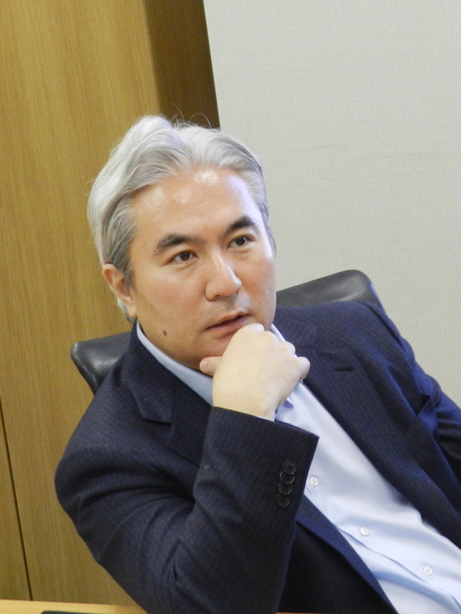 岩代太郎