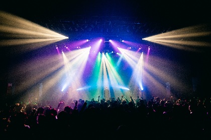 音楽とLIVEに中毒ならばジャンルなど関係ないことの証明『APOSTLOS TOUR 2020』 TOUR FINALライブレポート