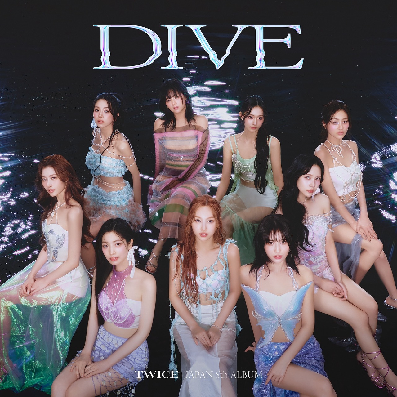 TWICE、日本5枚目のアルバム『DIVE』のジャケット写真を公開 透き通る水の中で輝く夏らしいビジュアルに | SPICE -  エンタメ特化型情報メディア スパイス