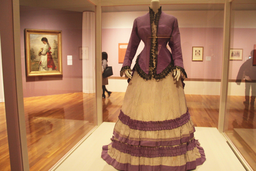 （中央）シャルル・フレデリック・ウォルト ウォルト社のためのデザイン ドレス（5つのパーツからなる） フランス、1870年頃