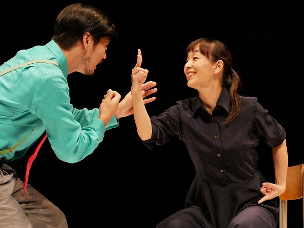 SPAC『授業』舞台写真（撮影：平尾正志）
