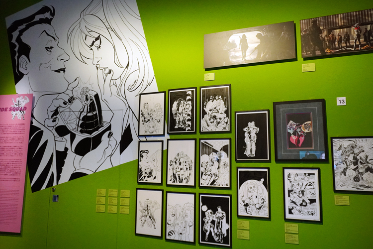 スーサイド・スクワッドエリア展示風景 DC SUPER HEROES and all related characters and elements (C) & TM DC Comics. WB SHIELD: (C) & TM WBEI. (s21)