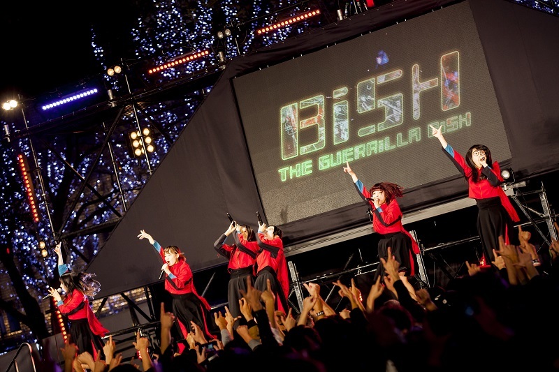 BiSH 当日発表の六本木ゲリラライブに2,000人集結 | SPICE - エンタメ