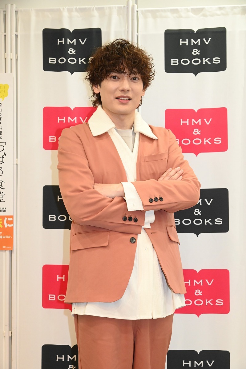 崎山つばさ料理本「つばさ食堂」(東京ニュース通信社刊)