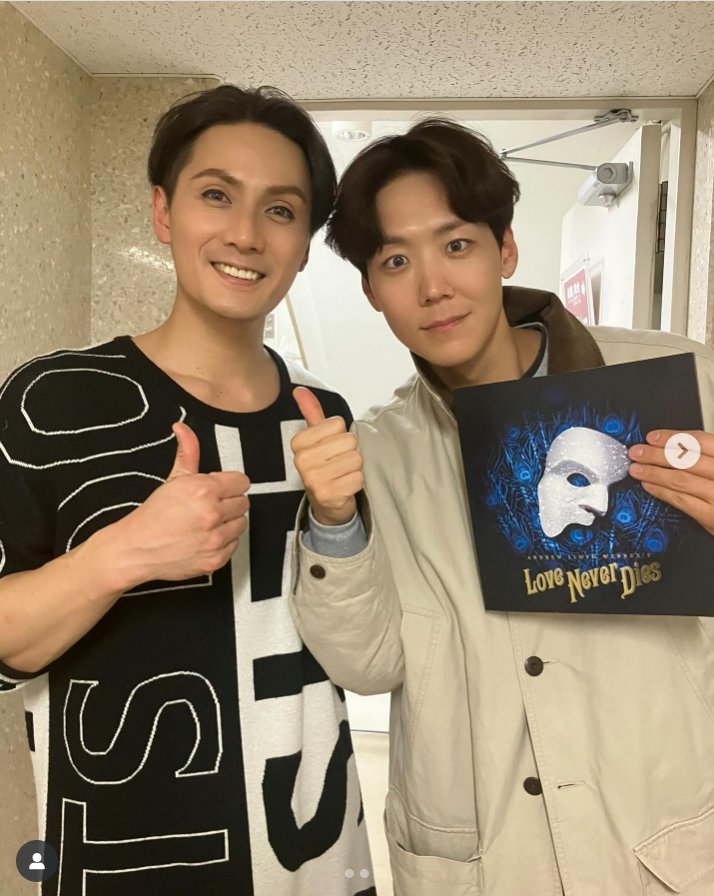 加藤和樹 公式インスタグラムより （左から）加藤和樹、KAI