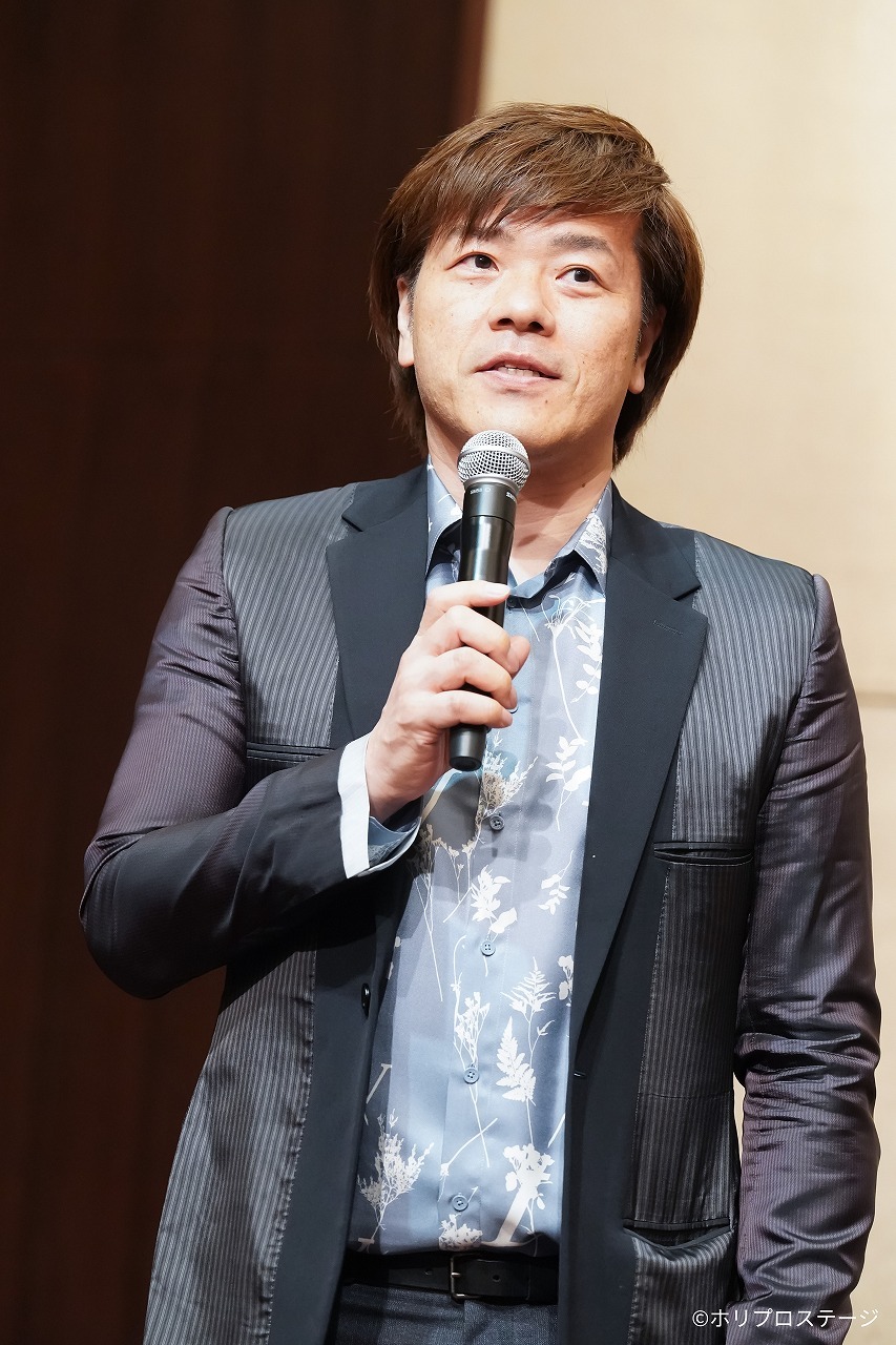 平野啓一郎（原作著者） 　　　　　　　　　撮影：田中亜紀