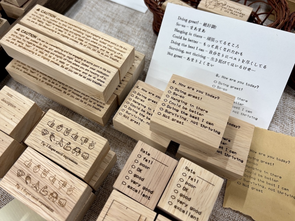 「Sumthings of Mine」のブースにて