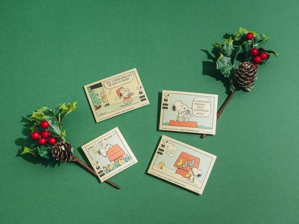 オリジナルノベルティ「ハッピー・クリスマス」ステッカーの配布