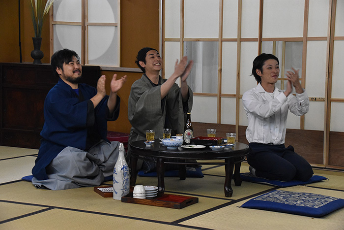 舞台『絢爛とか爛漫とか』の稽古場の様子