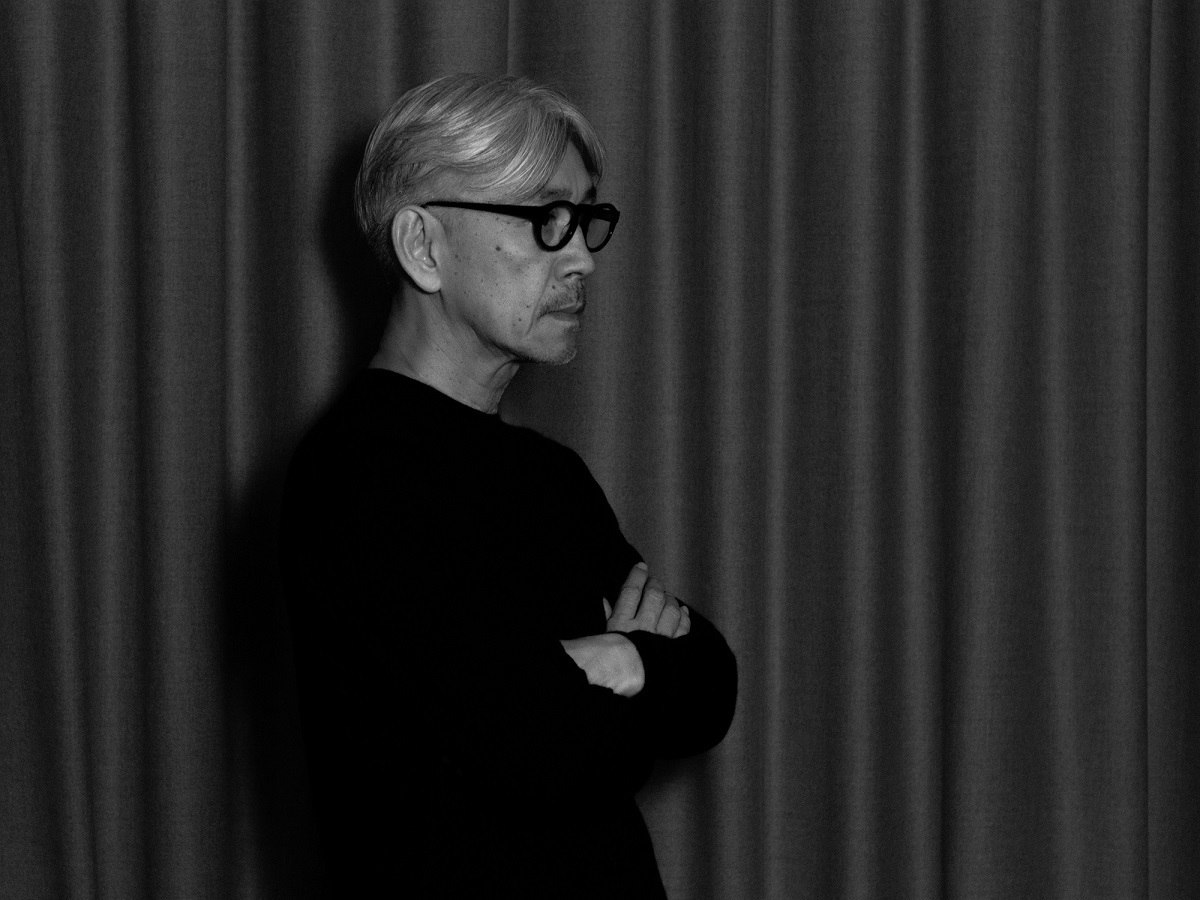 坂本龍一の2020年の活動と記憶の断片を収めるコンプリートアート