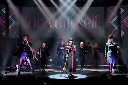 ヒプステ「-Ideal and Reality-」が開幕し、舞台写真コメントが公開　総勢15名の女性キャストが魅せる中王区の新たな物語