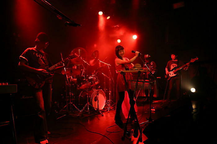 金属恵比須＠高円寺HIGH（写真撮影：飯盛大）