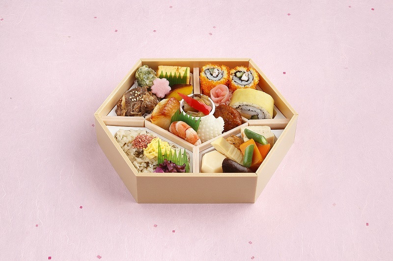 新作歌舞伎特製ノベルティ付・<なだ万厨房>観劇弁当 ¥4,100