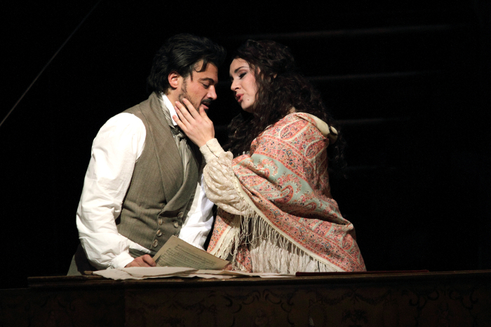VITTORIO GRIGÒLO AS HOFFMANN, SONYA YONCHEVA AS ANTONIA (C) ROH. PHOTOGRAPHER CATHERINE ASHMORE