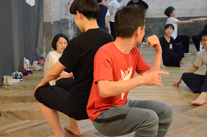 ワークショップで講師を務めた小野寺修二 （撮影：五月女菜穂）