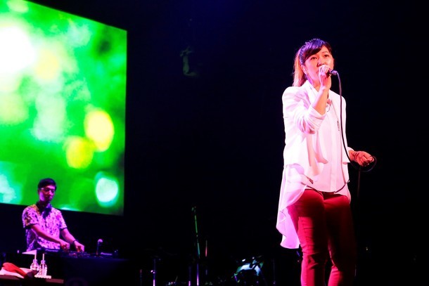 「BONNIE PINK 20th Anniversary Live "Glorious Kitchen"」の様子。（撮影：渡邉一生）