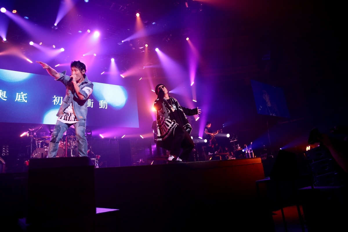 Ak69がuverworldのライブに飛び入り参加 コラボ楽曲 Forever Young Feat Uverworld を生パフォーマンス Spice エンタメ特化型情報メディア スパイス