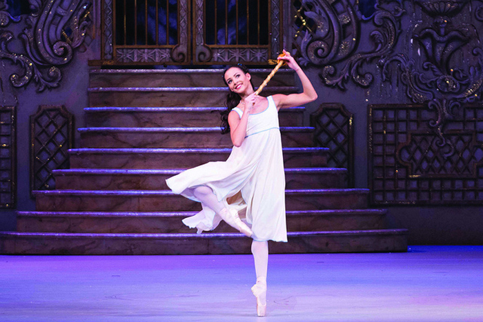 Francesca Hayward as Clara in The Nutcracker © ROH. TRISTRAM KENTON