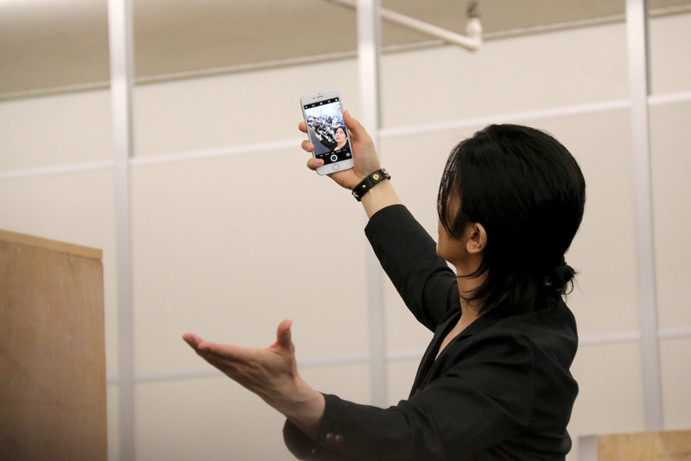 取材の模様を撮影する武田さん。この時のお写真は武田さんのInstagramでご覧ください！
