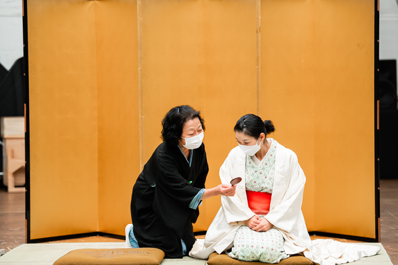 （左から）稲川実代子、浅野令子