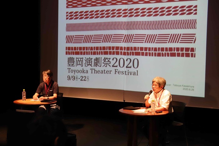 「豊岡演劇祭2020」会見より（左から）中貝宗治豊岡市長、平田オリザフェスティバルディレクター