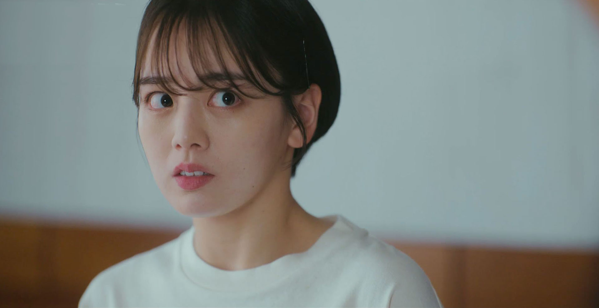 映画『リゾートバイト』特報より （C）2023「リゾートバイト」製作委員会