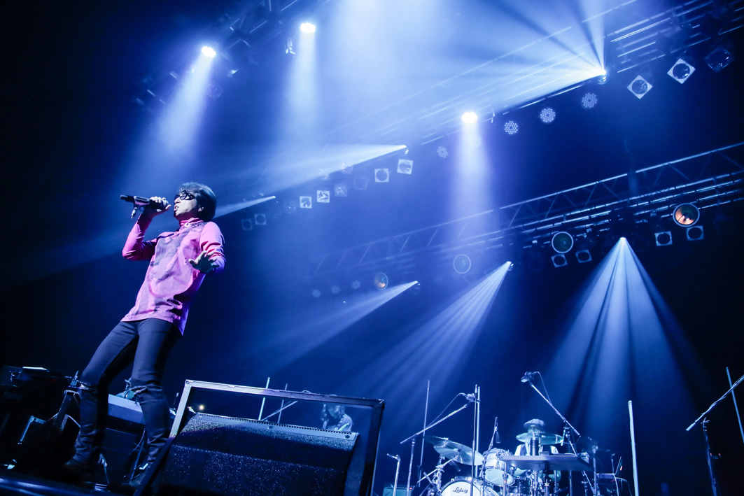 藤井フミヤ チェッカーズの曲も披露したソロ初のライブハウスツアー 