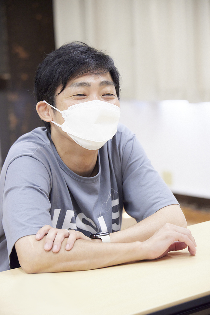 石田明