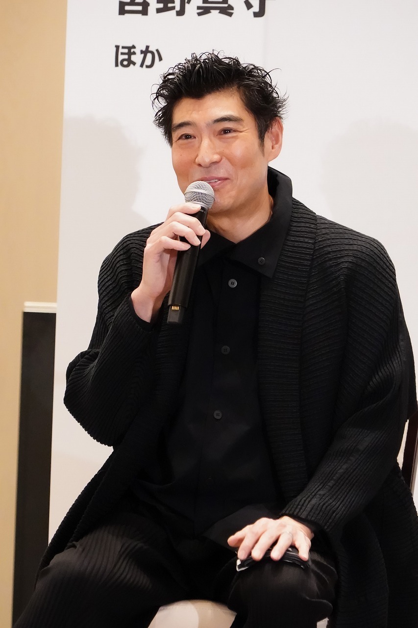 髙嶋政宏 　撮影：田中亜紀