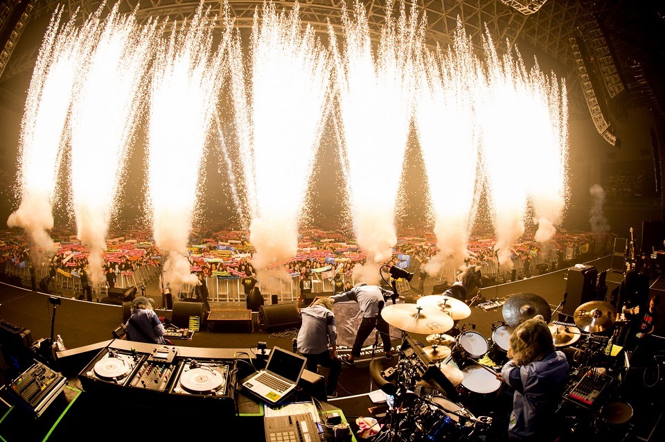 MAN WITH A MISSION 撮影＝Nobuyuki Kobayashi / Daisuke Sakai (FYD inc.)