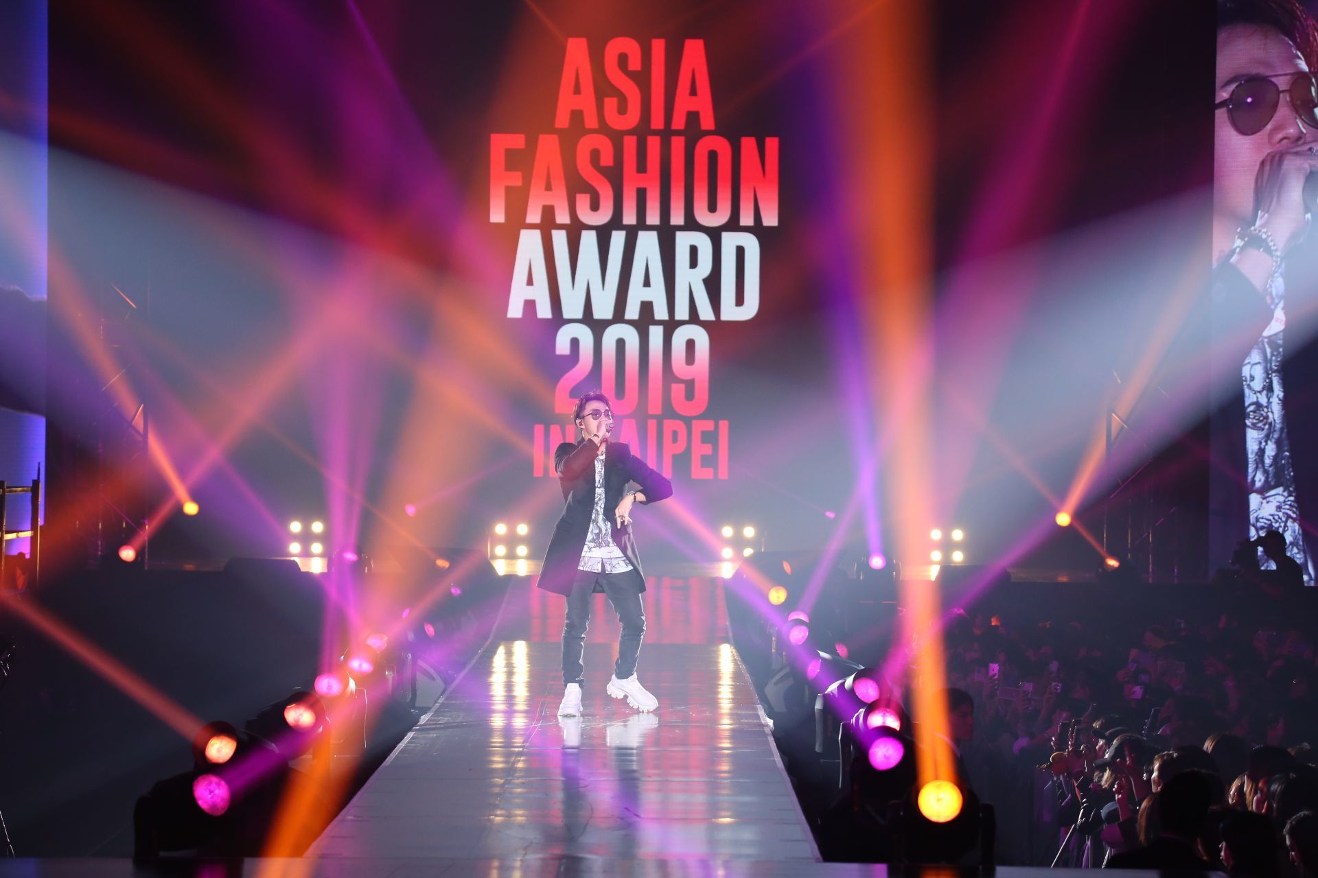 Kis My Ft2が台湾で海外初パフォーマンス 反町隆史 Hikakinらも登場した Asia Fashion Award 19 In Taipei Spice エンタメ特化型情報メディア スパイス