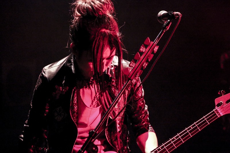 DIAURA 撮影＝DARKRED