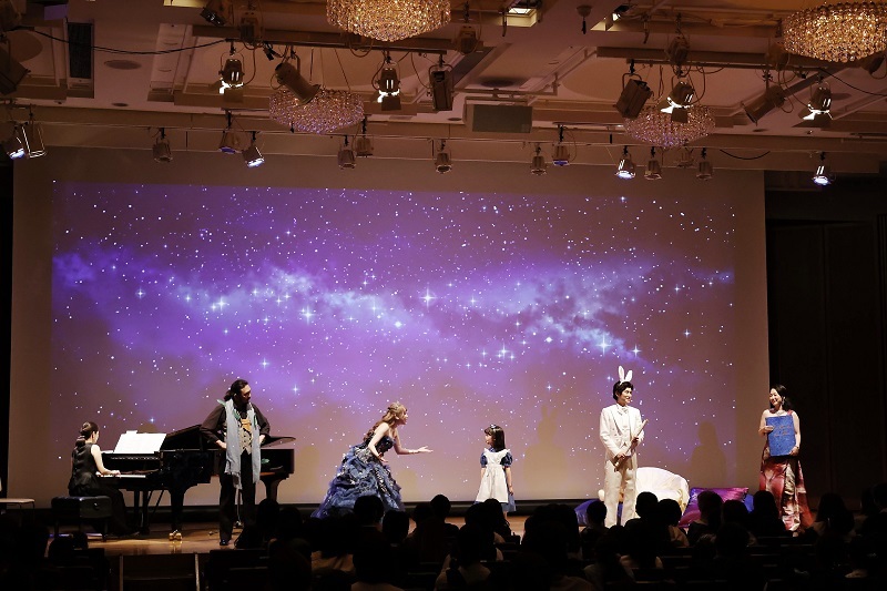 「不思議の国の音楽会 ～アリスとめぐるうたの世界～」 　　　　　　　　(C)大窪道治
