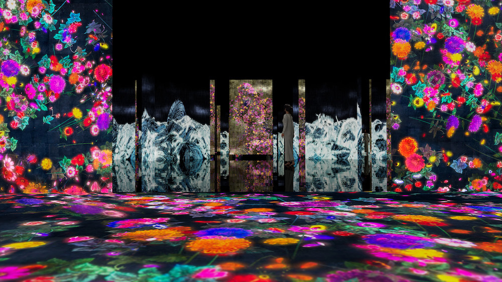 『teamLab：Impermanent Flowers Floating in an Eternal Sea』(C) チームラボ