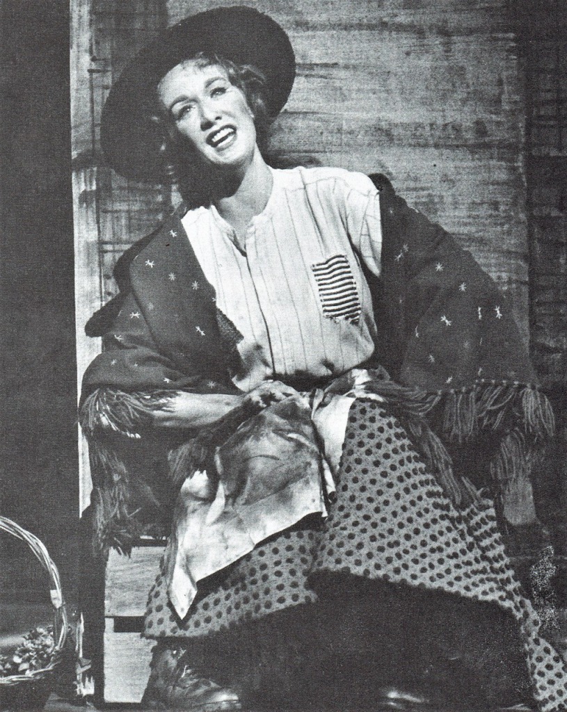 NYのシティ・センターでイライザを演じたニクスン（1964年） Photo Courtesy of Marni Nixon