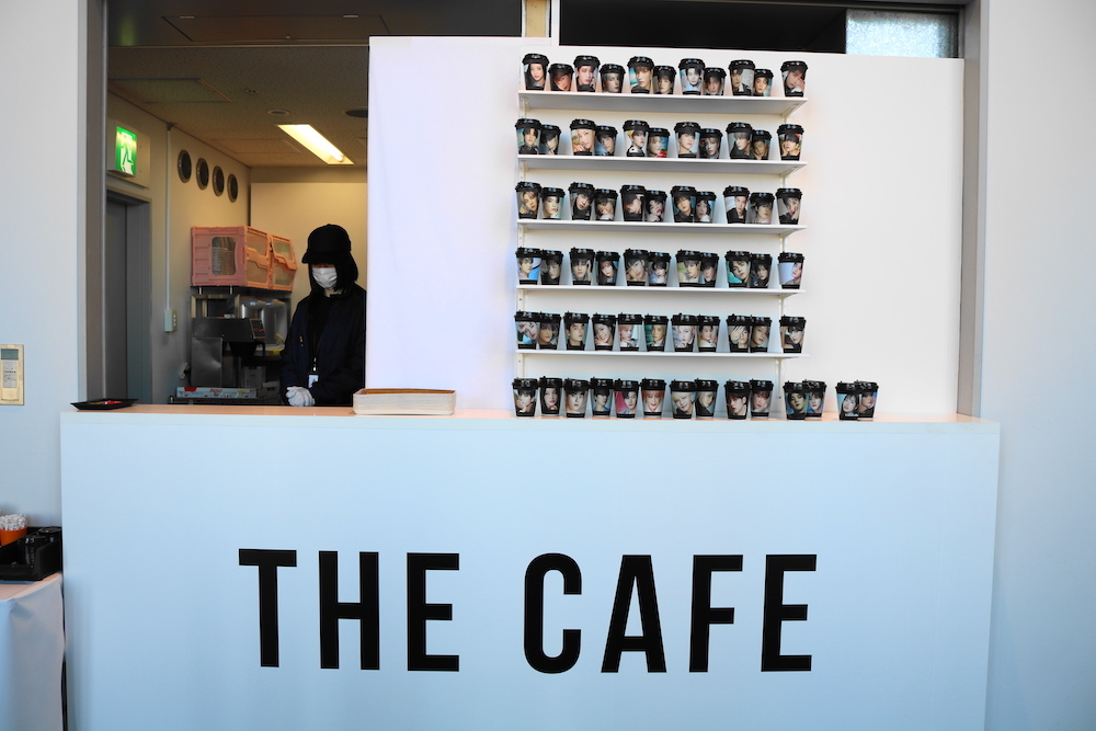 「THE CAFE」