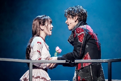 ロミオ&ジュリエット WHITE 2021  DVD ＋甲斐翔真サイン入り生写真 ロミオ＆ジュリエット 甲斐翔真 - メルカリ