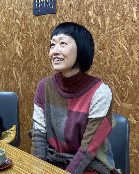 オペラシアターこんにゃく座『あん』歌役者の青木美佐子。