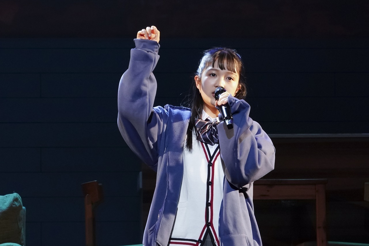 山﨑玲奈            　　 撮影：友澤綾乃　　(C)AOI Pro.／サンライズプロモーション東京